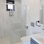 Orkide * ספנג'ה